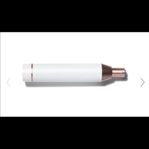 T3 curling iron 1.5" STRAIGHT BARREL 
LOOSE WAVES